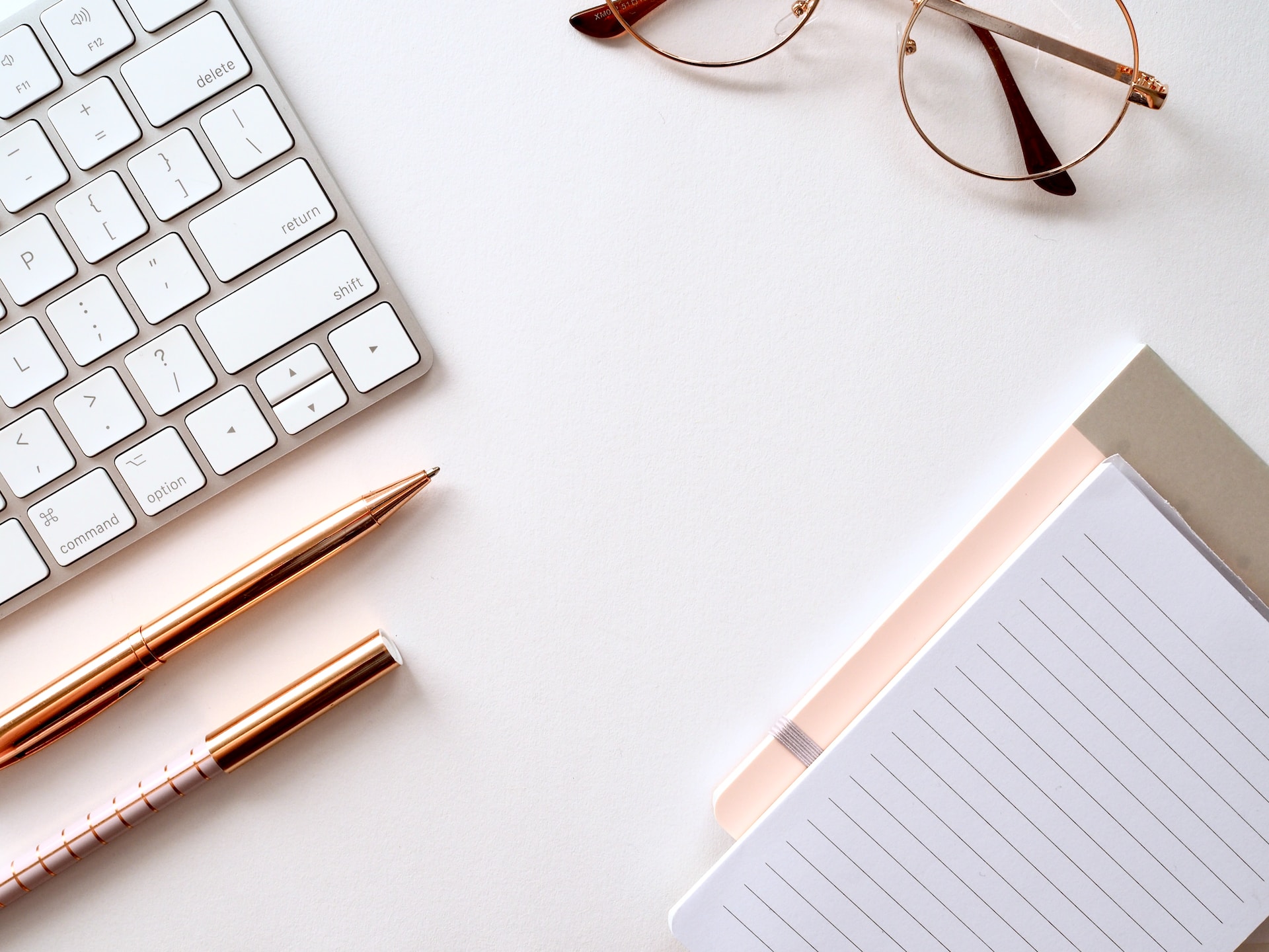 Making notes on the common mistakes to avoid when buying your first home.